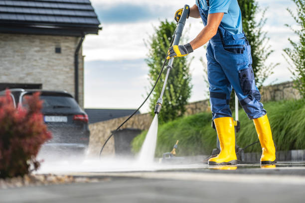 Best Fence Cleaning and Maintenance in Montura, FL